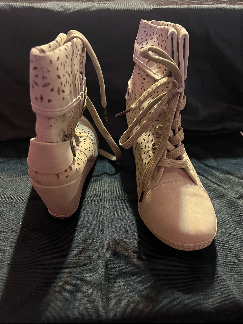 Women’s Lace-Up Wedge Boots in Blush